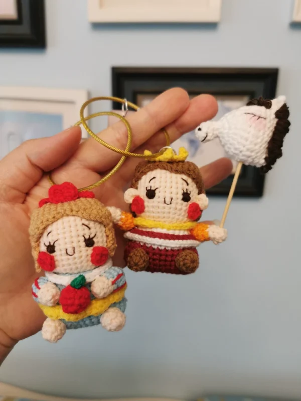 Chubby Snow White and Prince crocheted by hand