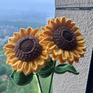 Double-layered sunflower crochet piece