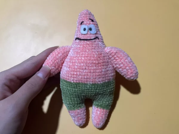 Patrick Star Pendant Keychain Bag Pendant Woolen Crochet Doll.